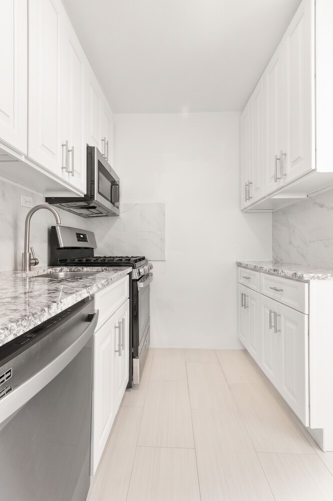 333 E 30th Street - Photo 14