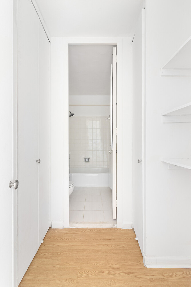 333 E 30th Street - Photo 16