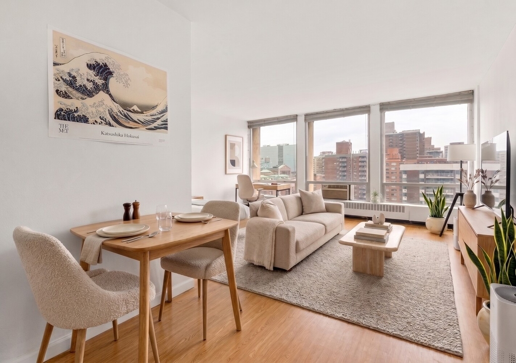 333 E 30th Street - Photo 2
