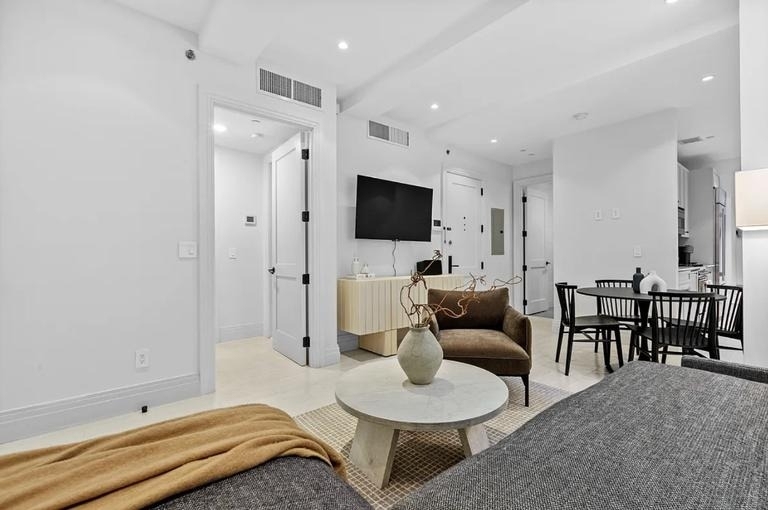 43 W 27th Street - Photo 5