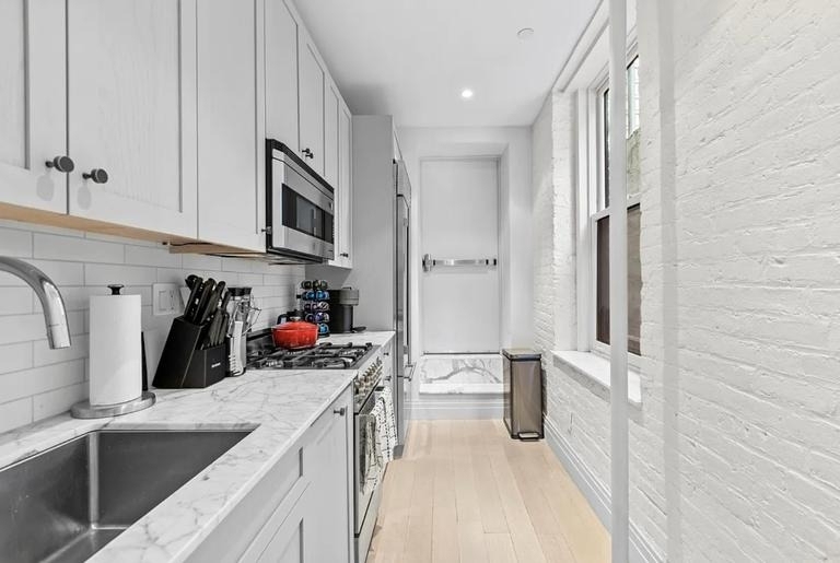 43 W 27th Street - Photo 7
