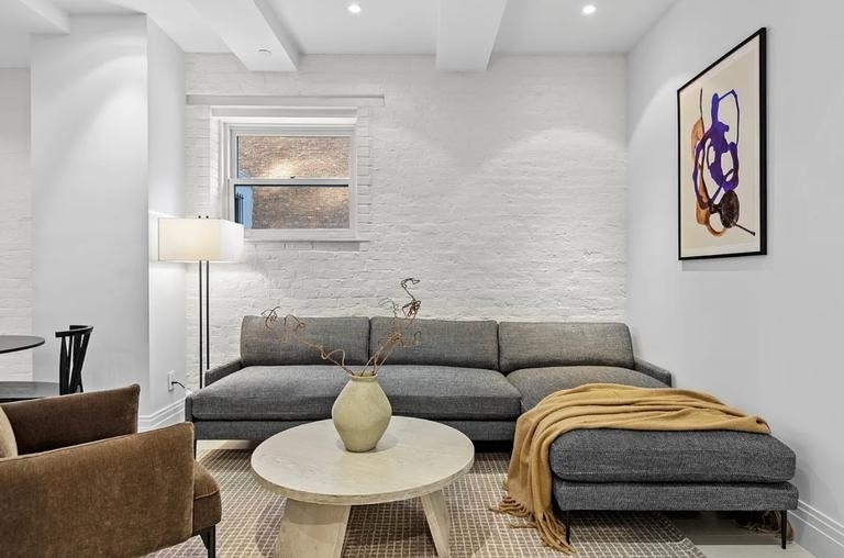 43 W 27th Street - Photo 1