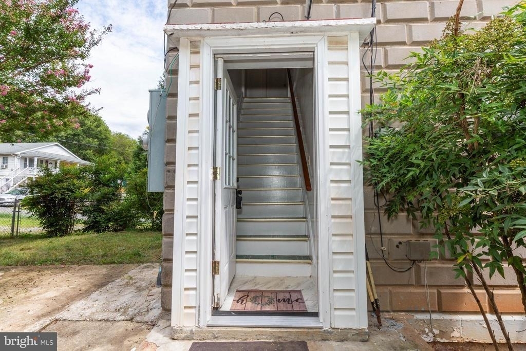 481 Millville - Photo 2
