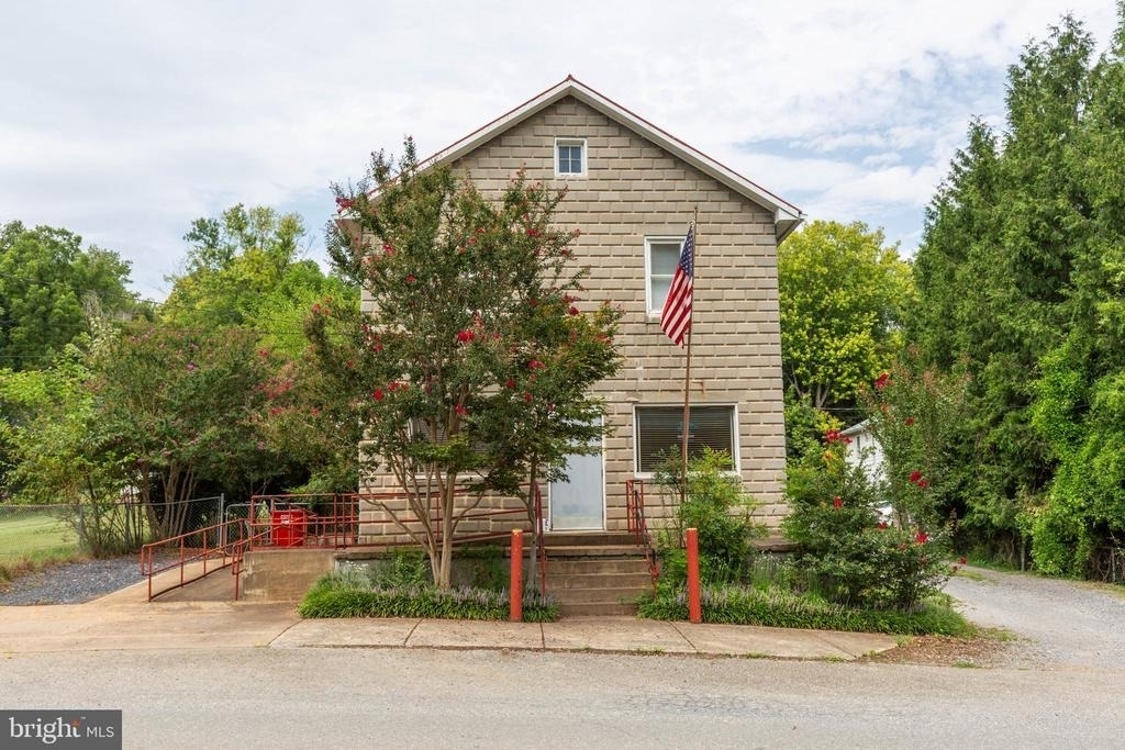 481 Millville - Photo 1