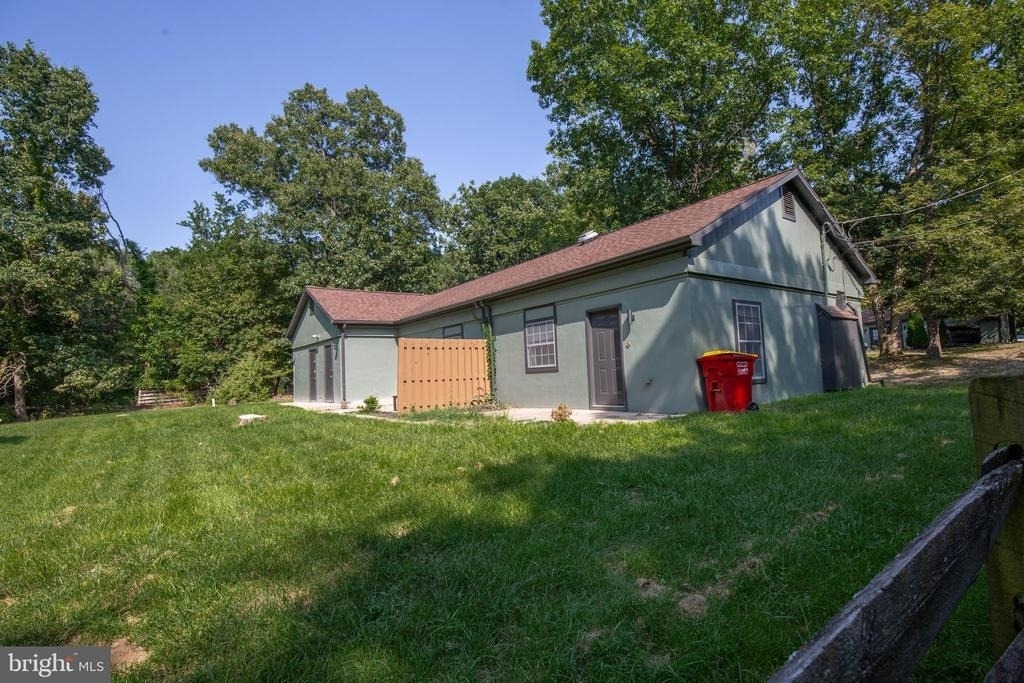 115 Old Bridge Road - Photo 2