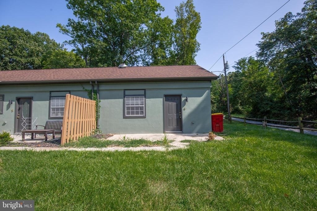 115 Old Bridge Road - Photo 0
