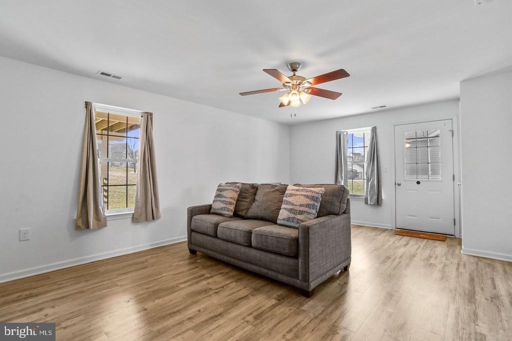1125 Ewell Street - Photo 11