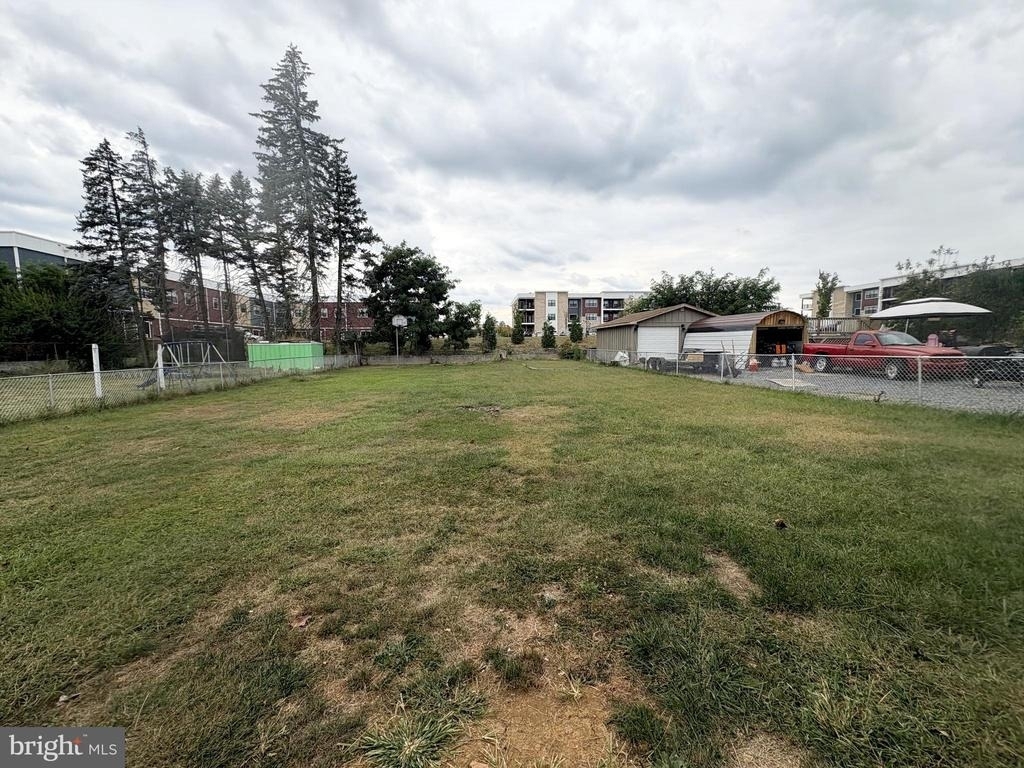 2325 Wilson Boulevard - Photo 22