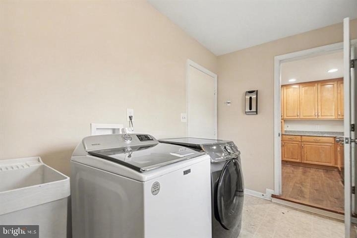 2113 Matthew Lane - Photo 11