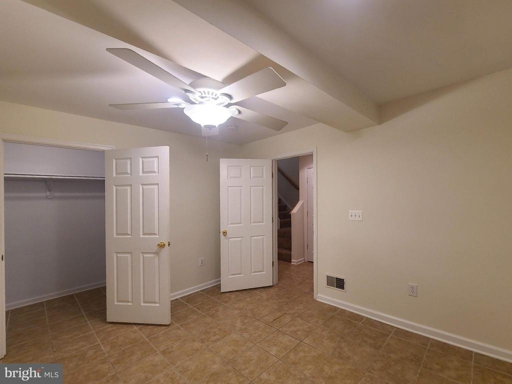 210 Hillside Court - Photo 26