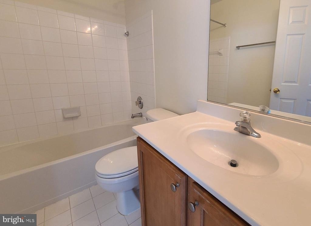 210 Hillside Court - Photo 23