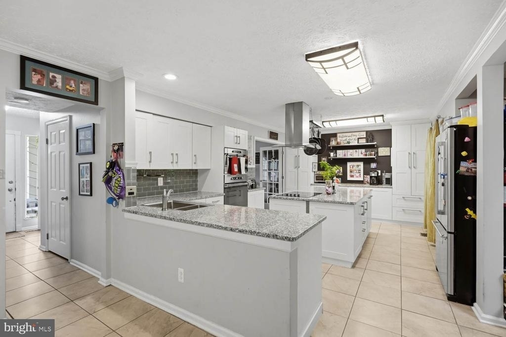 12844 Valleyhill Street - Photo 10