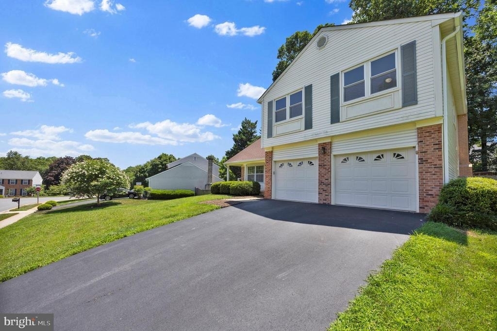 203 Markwood Drive - Photo 3