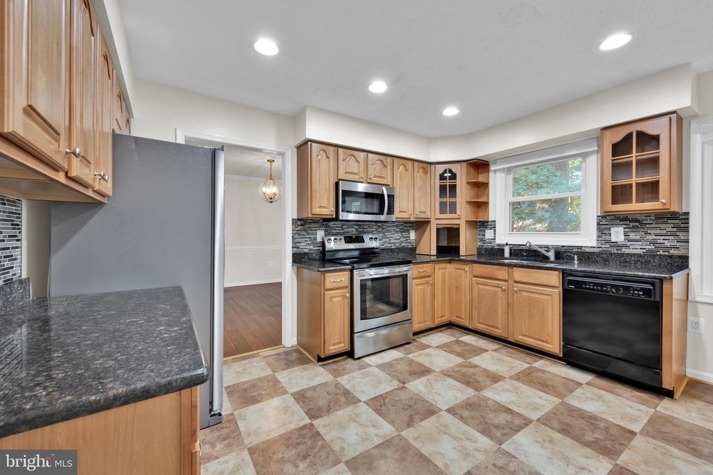 203 Markwood Drive - Photo 11