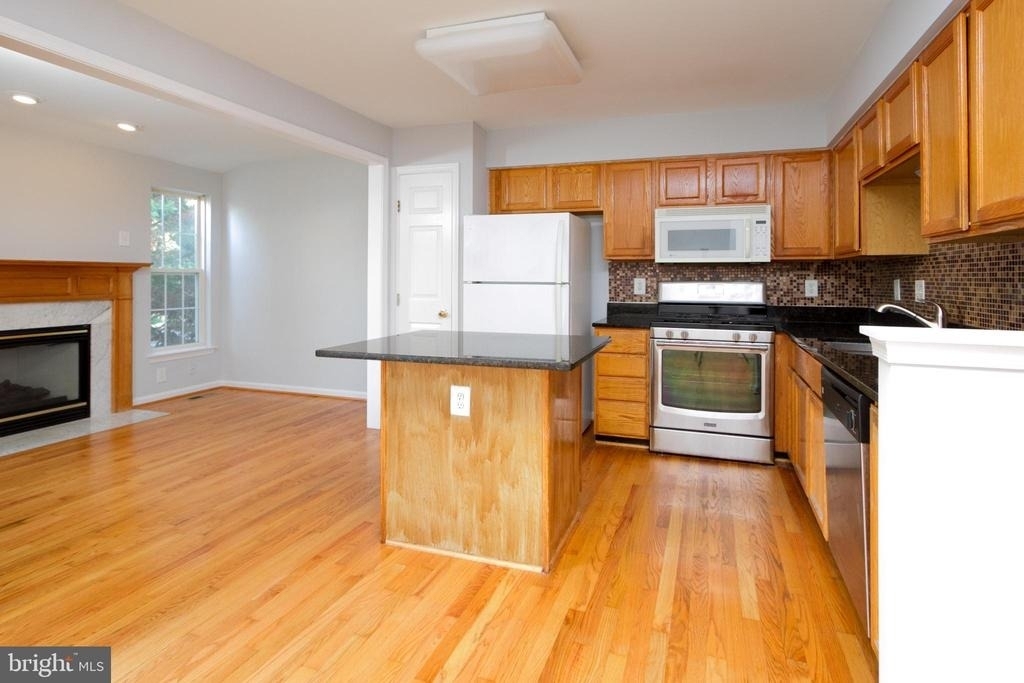 44877 Grove Terrace - Photo 20