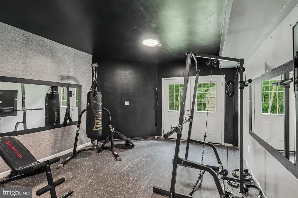 520 Oak Grove Drive - Photo 36