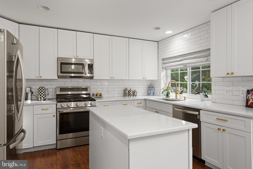 1122 Cypress Tree Place - Photo 15