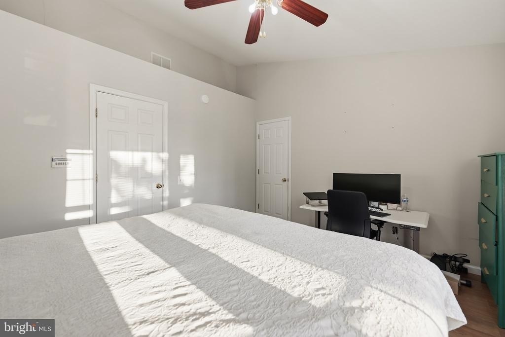 1122 Cypress Tree Place - Photo 18