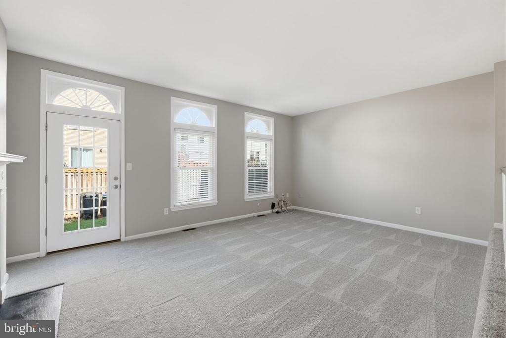 7978 Revenna Lane - Photo 10