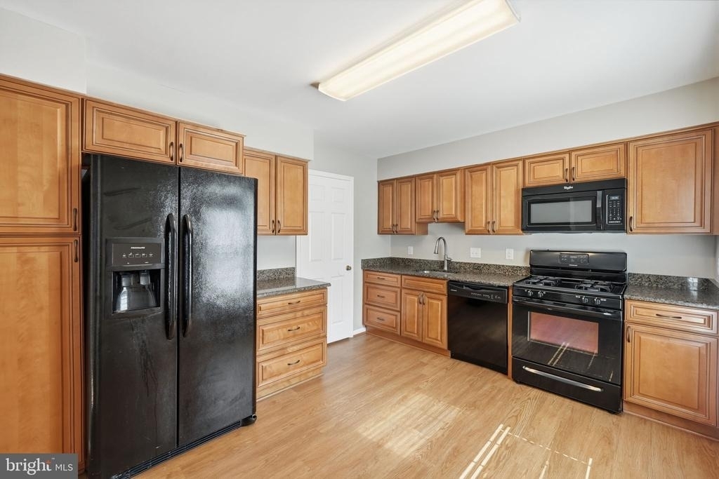 7978 Revenna Lane - Photo 6