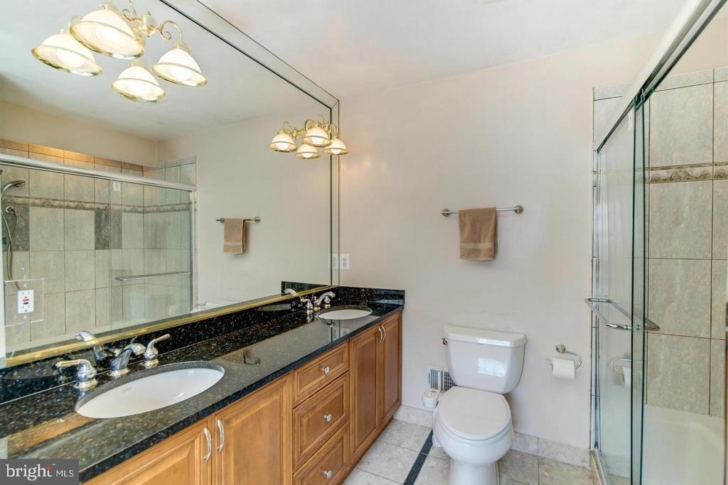 8857 Glenridge Court - Photo 18