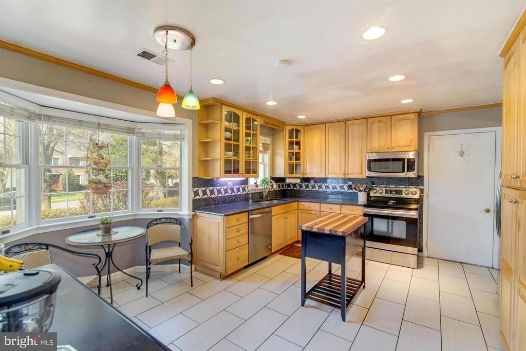 8857 Glenridge Court - Photo 5