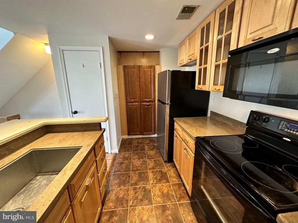 4311 Pembrook Village Drive - Photo 3