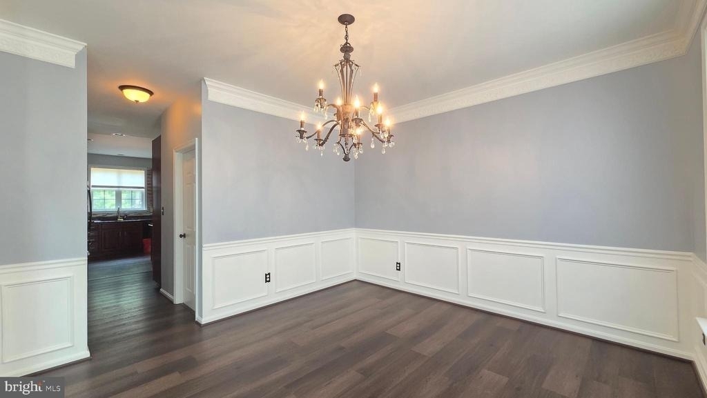 7659 Shuttington Drive - Photo 3