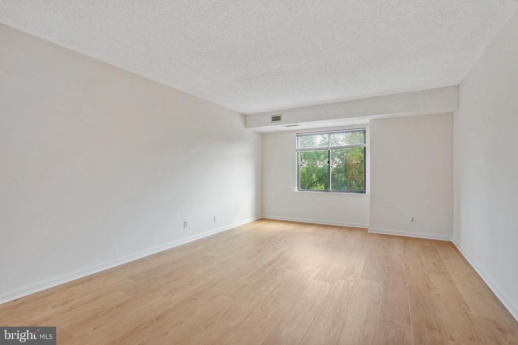 3800 Powell Lane - Photo 13