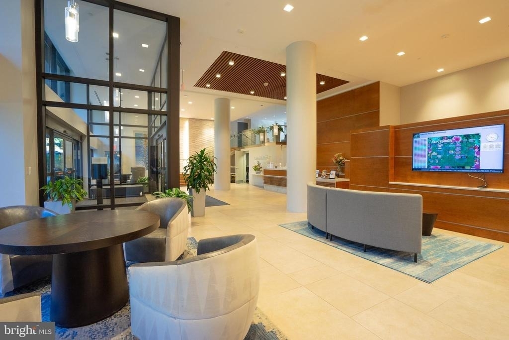 3800 Powell Lane - Photo 19