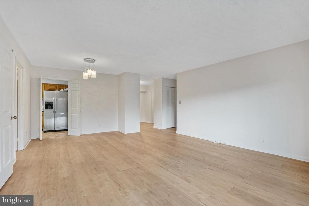 3800 Powell Lane - Photo 7
