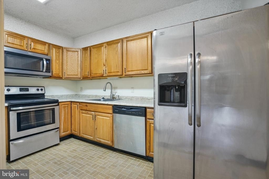3800 Powell Lane - Photo 5