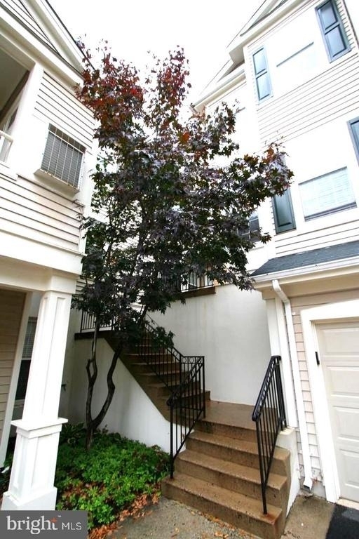 11402 Gate Hill Place - Photo 2