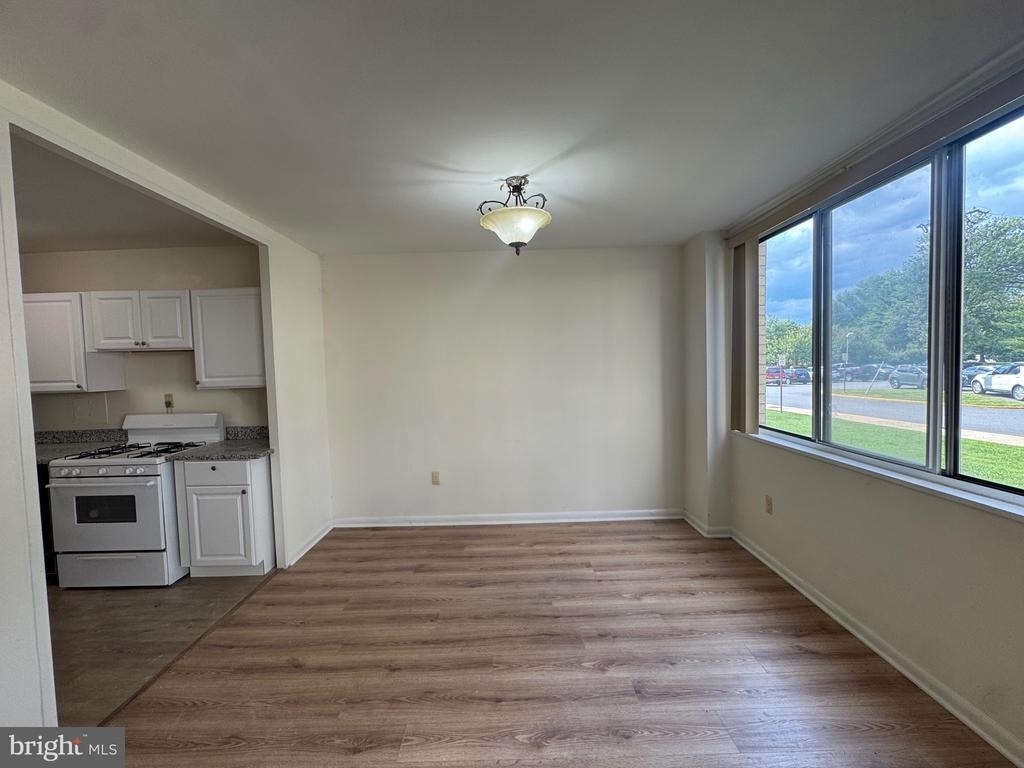 6621 Wakefield Drive - Photo 3