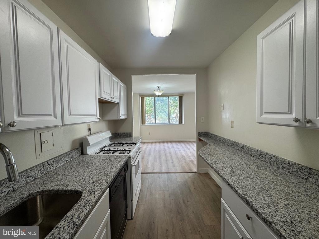 6621 Wakefield Drive - Photo 7