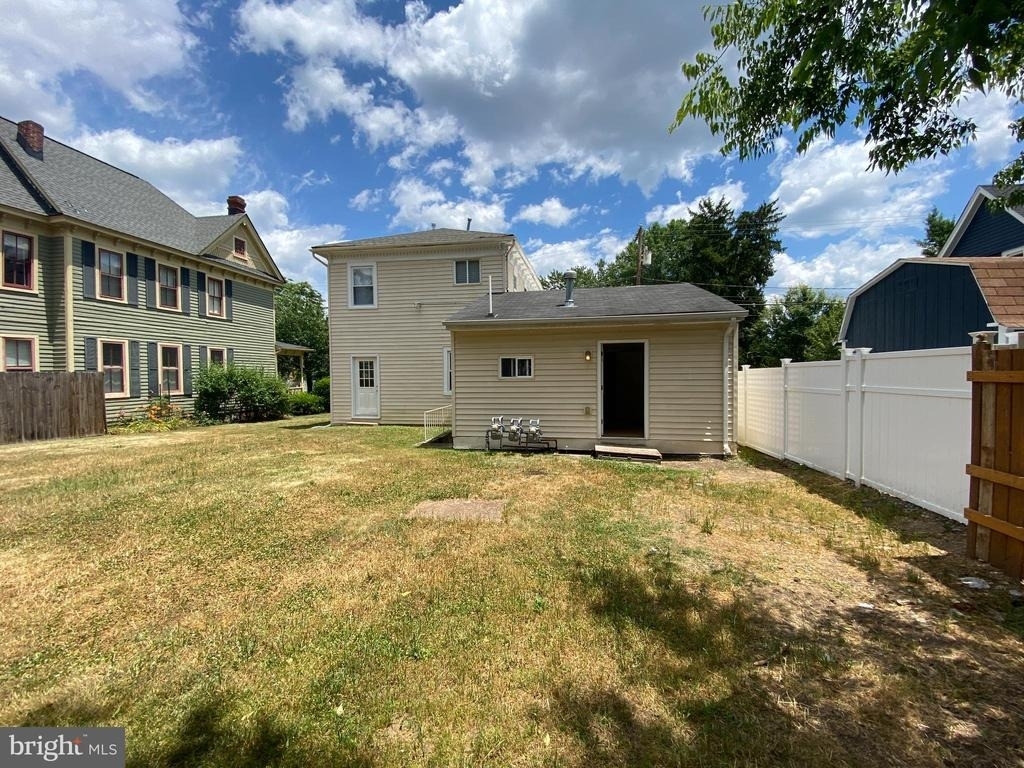 806 Weedon Street - Photo 15