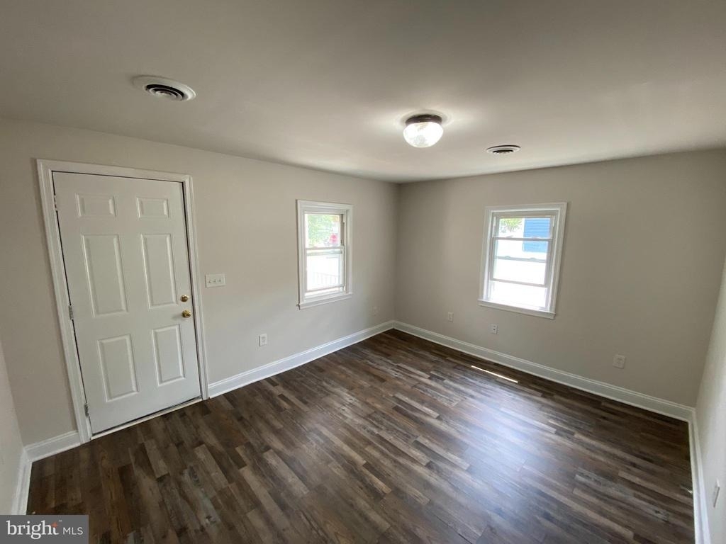 806 Weedon Street - Photo 5