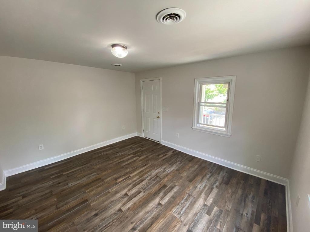 806 Weedon Street - Photo 4