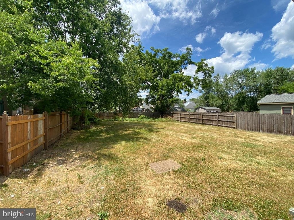 806 Weedon Street - Photo 16