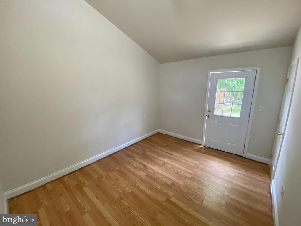 806 Weedon Street - Photo 10