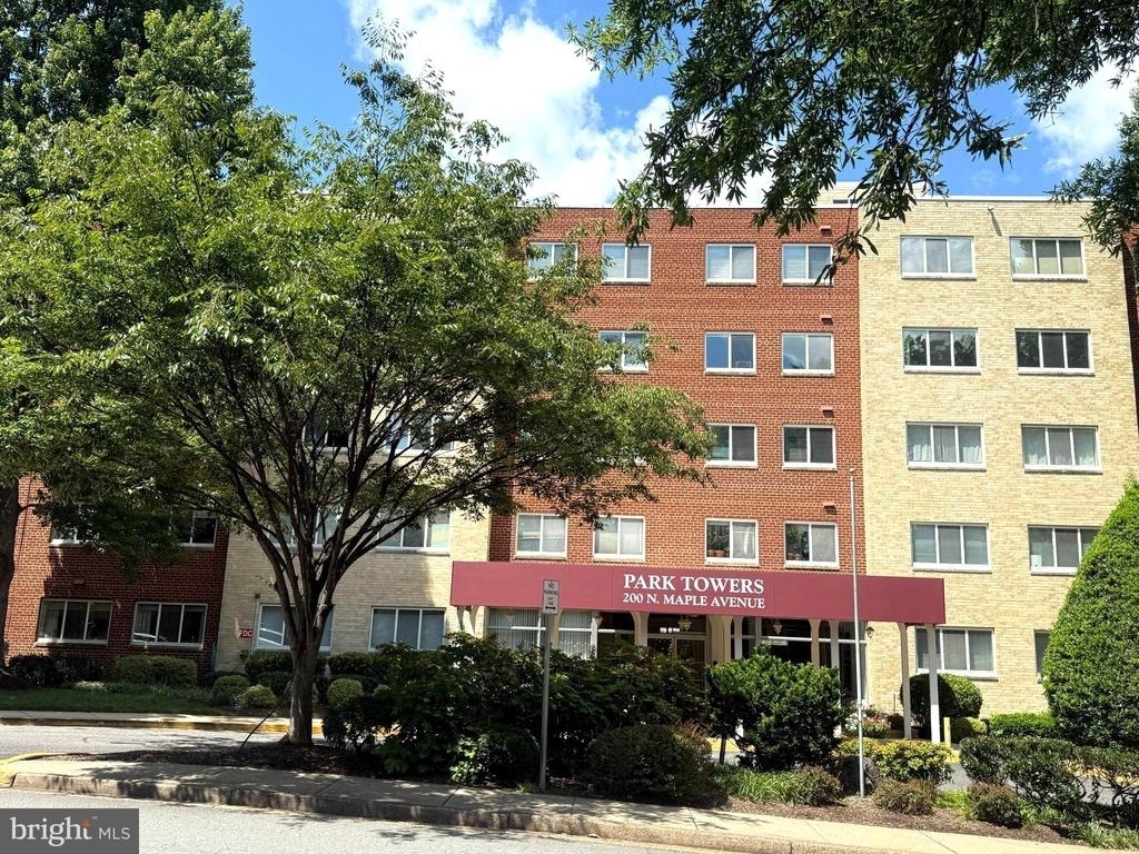 200 N Maple Avenue - Photo 4