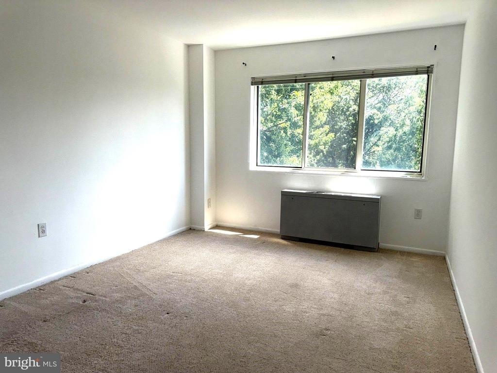 200 N Maple Avenue - Photo 13