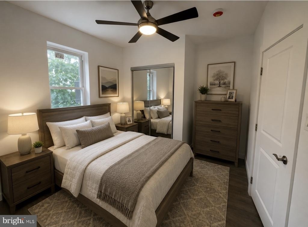 625 E Thayer Street - Photo 2