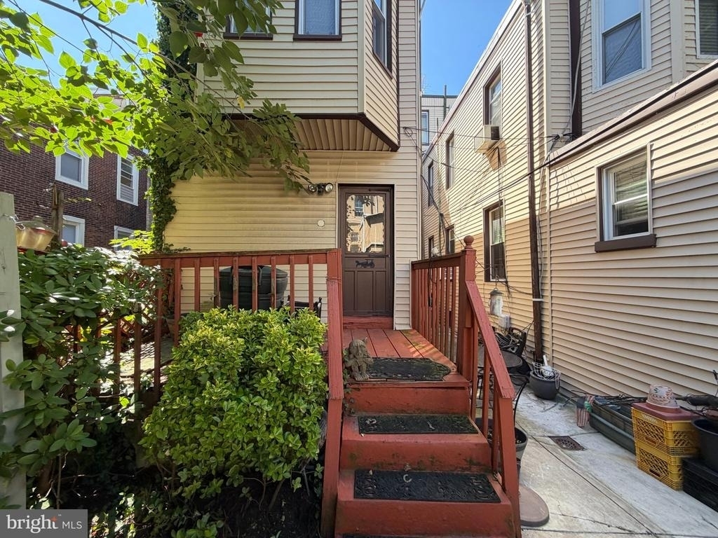 4025 Green Street - Photo 9