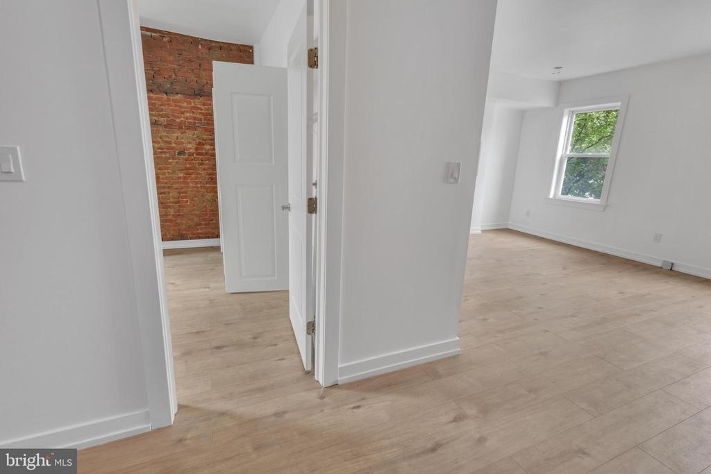 2313 Frankford Avenue - Photo 5