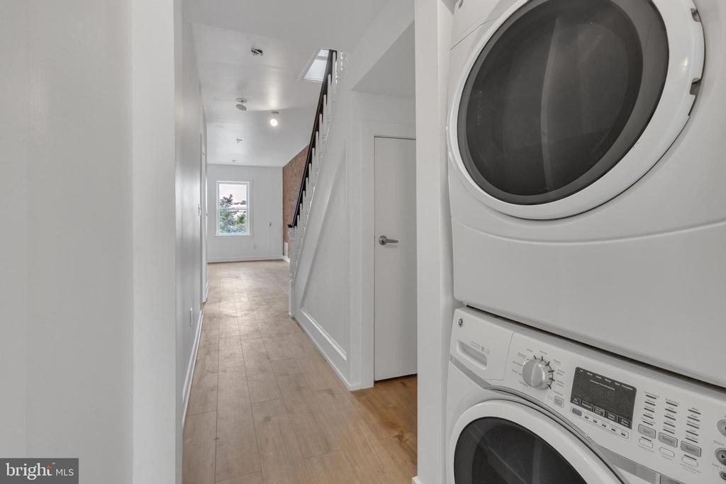 2313 Frankford Avenue - Photo 3
