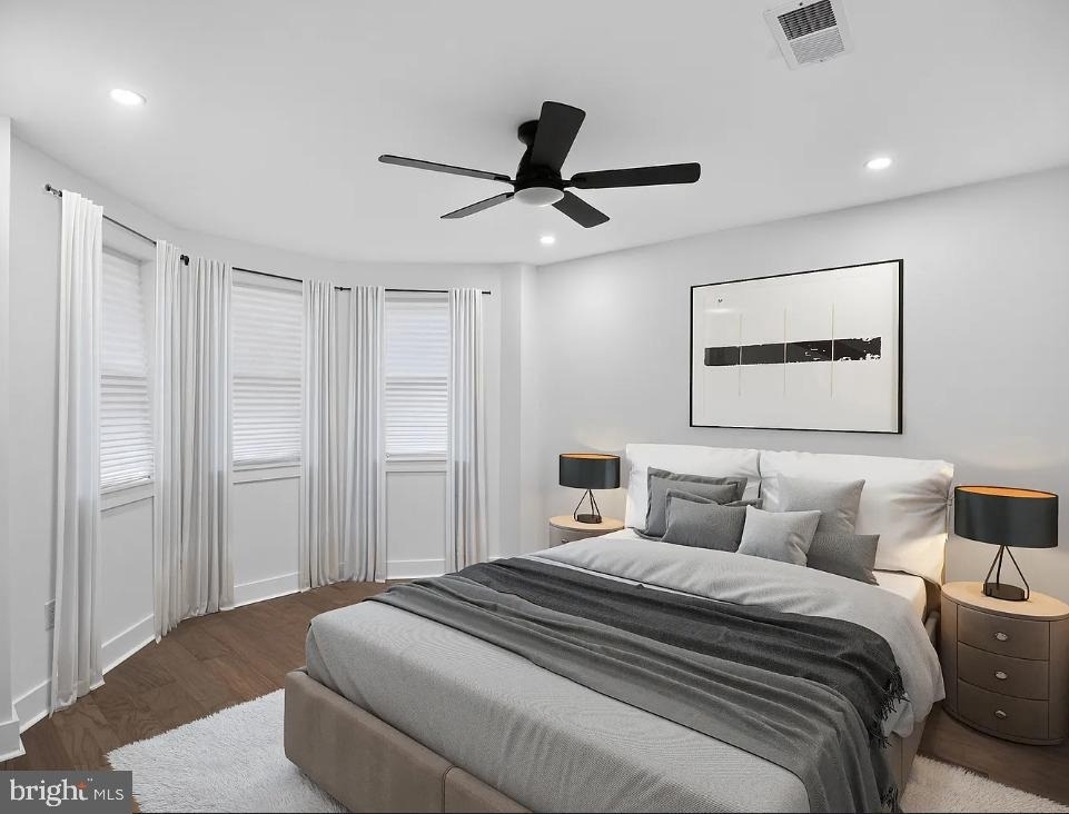 532 E Johnson Street - Photo 4