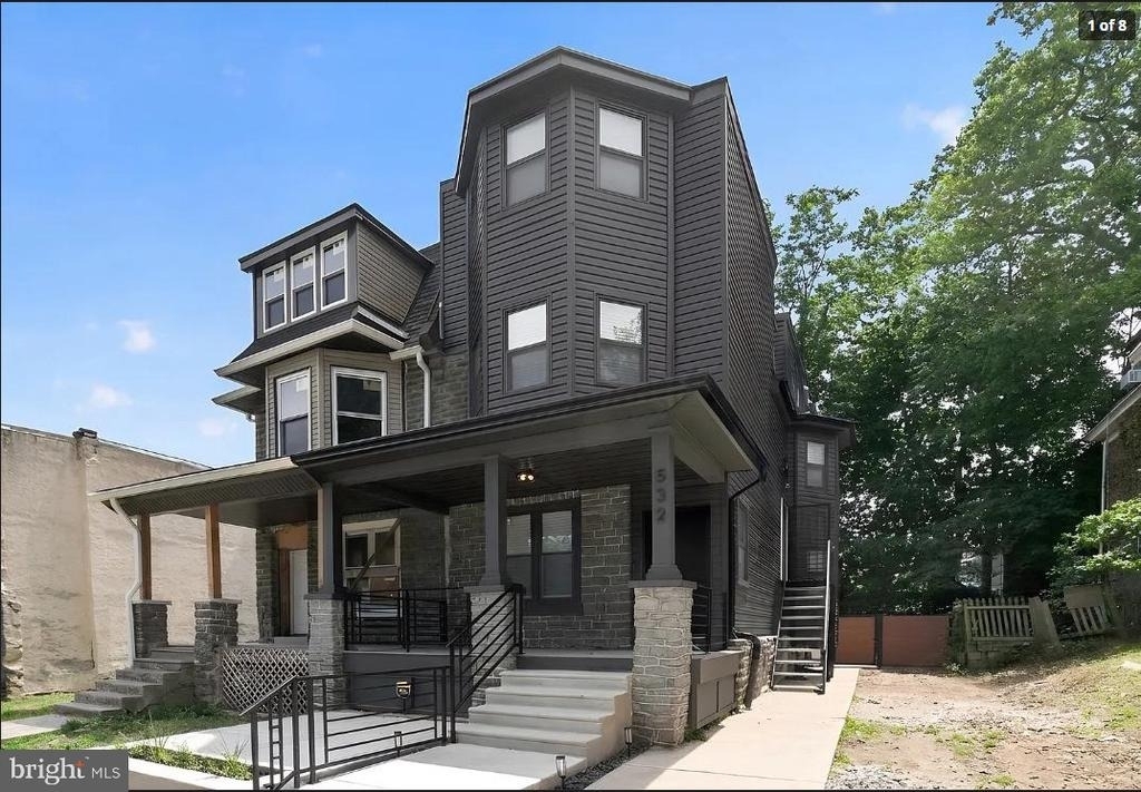 532 E Johnson Street - Photo 0