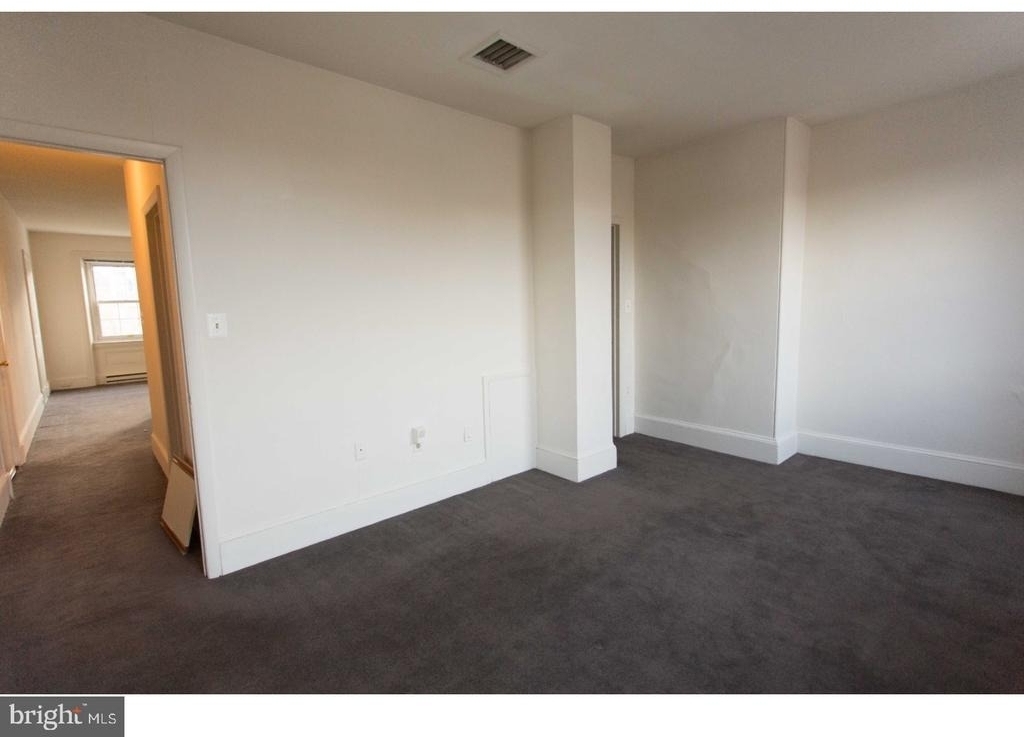 427 Vine Street - Photo 18