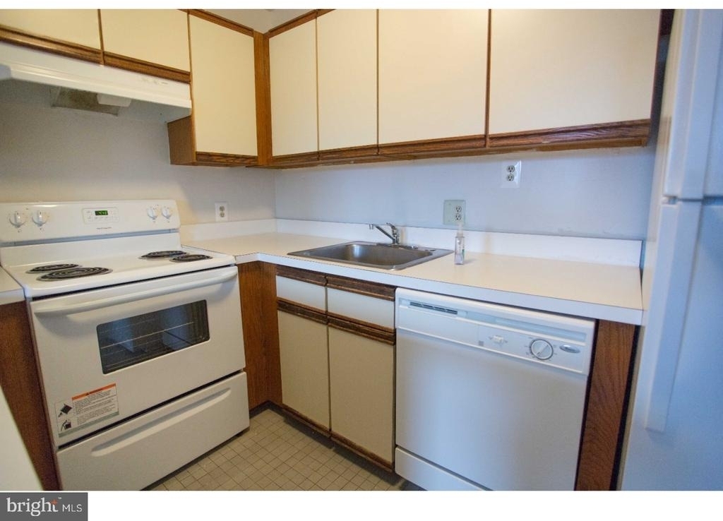 427 Vine Street - Photo 8